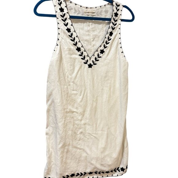 Urban Outfitters Dresses & Skirts - Urban Outfitters White Sleeveless Dress with Black Embroidery - Size M